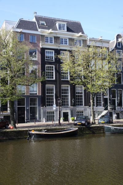 Keizersgracht 534, 532 en 530 (&copy; Walther Schoonenberg)