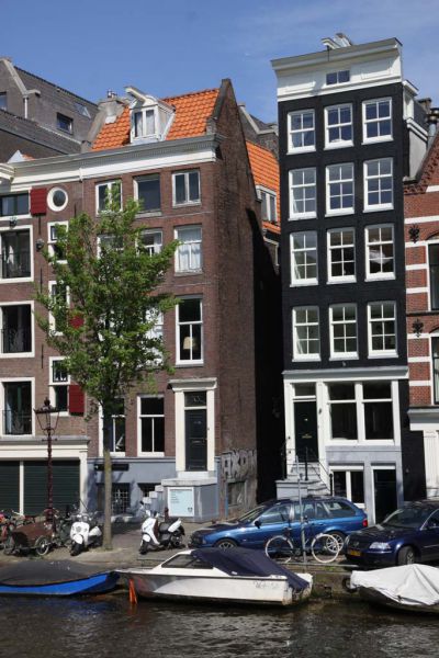 Prinsengracht 615 en 625 (&copy; Walther Schoonenberg)