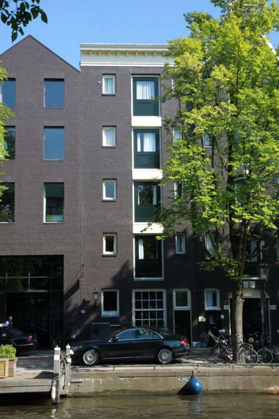 Prinsengracht 325 (&copy; Walther Schoonenberg)