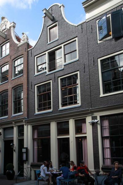 Reestraat 6 (&copy; Walther Schoonenberg)