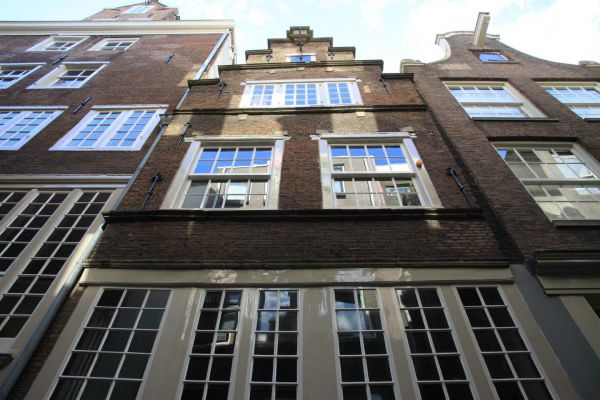 Heintje Hoekssteeg 26 (&copy; Walther Schoonenberg)