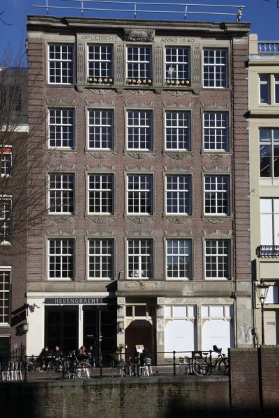 Herengracht 435-437 (&copy; Walther Schoonenberg)