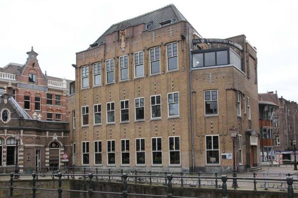 Binnengasthuisstraat 9 (&copy; Walther Schoonenberg)