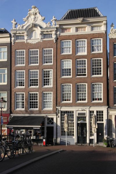 Prinsengracht 126 en 124 (&copy; Walther Schoonenberg)