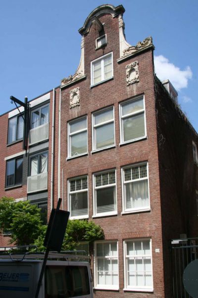 Rozenstraat 222 (&copy; Walther Schoonenberg)
