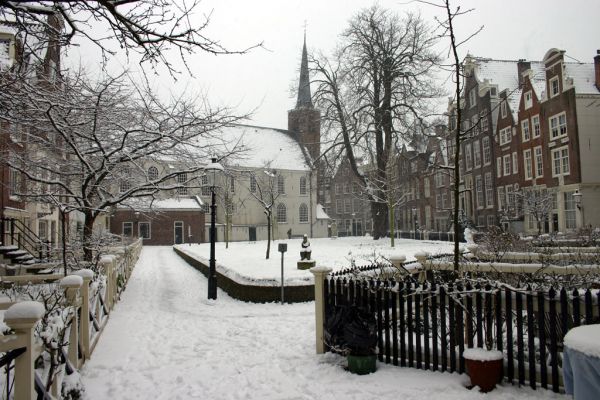 Begijnhof met de Engelse Kerk