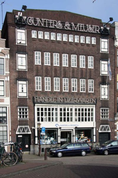 Egelantiersgracht 2-6 (&copy; Walther Schoonenberg)