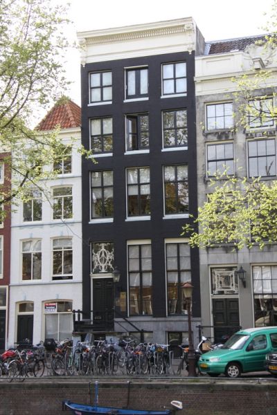 Herengracht 136 (&copy; Walther Schoonenberg)