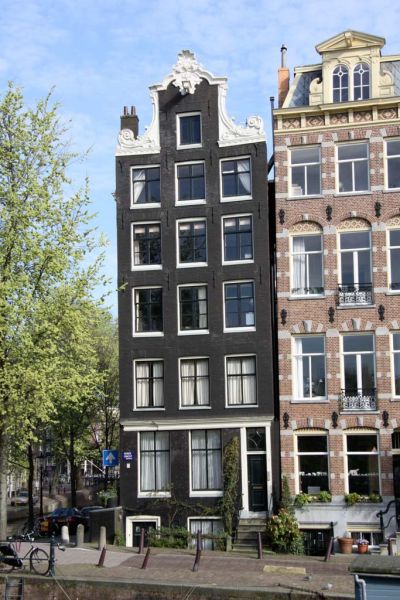 Herengracht 1 (&copy; Walther Schoonenberg)