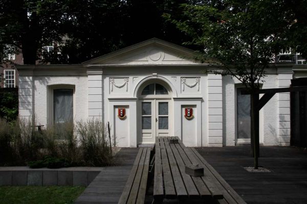 Tuinhuis (&copy; Walther Schoonenberg)