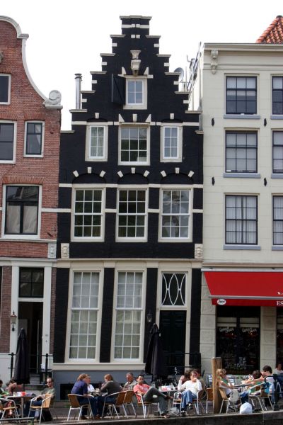 17de-eeuwse trapgevel (&copy; Walther Schoonenberg)