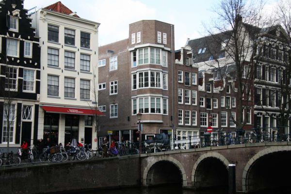 Herenstraat 2 hoek Herengracht (&copy; Walther Schoonenberg)