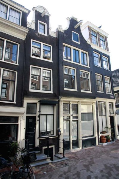 Korsjespoortsteeg 9, 11 (&copy; Walther Schoonenberg)