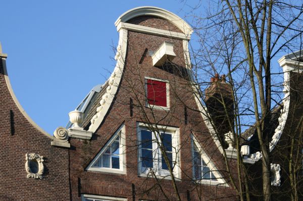 Klokgeveltop (&copy; Walther Schoonenberg)
