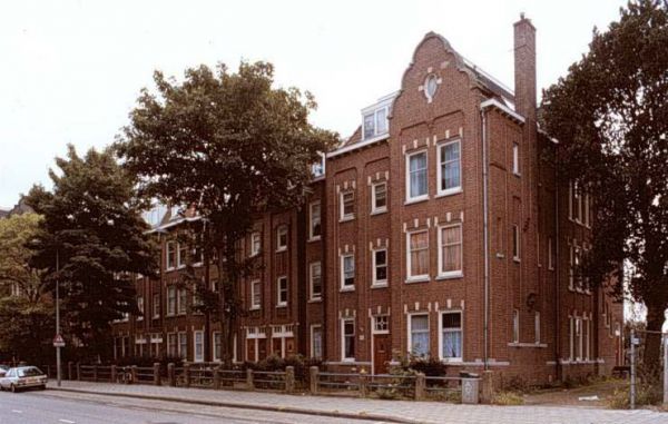 Oostelijke Handelskade 14-32 (&copy; Walther Schoonenberg)