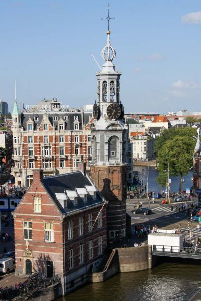 Munttoren en wachtlokaal