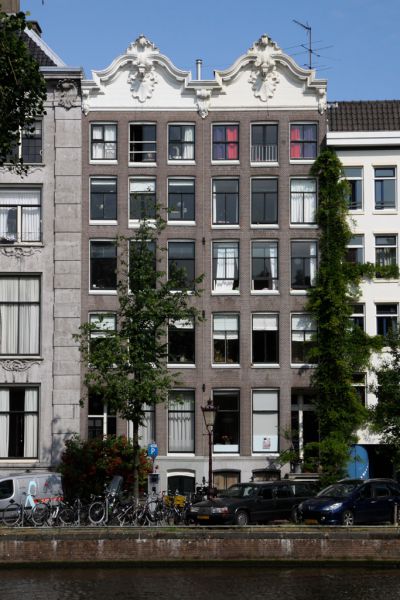 Nieuwe Herengracht 105-107 (&copy; Walther Schoonenberg)