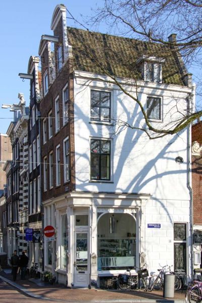 Oude Spiegelstraat 9 en 11 hoek Herengracht (&copy; Walther Schoonenberg)