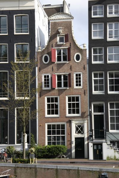 Singel 97 (&copy; Walther Schoonenberg)