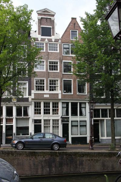 Blauwburgwal 3-5 (&copy; Walther Schoonenberg)