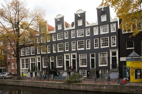 Egelantiersgracht 201-215 (&copy; Walther Schoonenberg)
