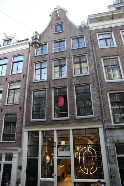Wolvenstraat 17 (&copy; Walther Schoonenberg)