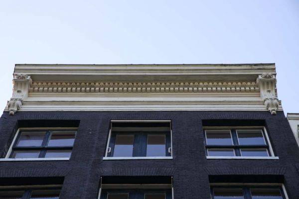 Herengracht 136 (&copy; Walther Schoonenberg)