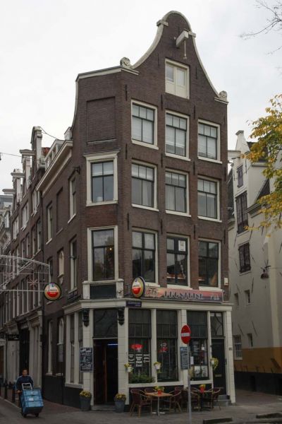 Geldersekade 95 (&copy; Walther Schoonenberg)