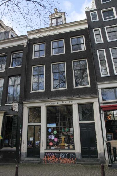 Kloveniersburgwal 10 (&copy; Walther Schoonenberg)
