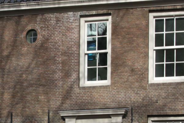 Oudekerksplein 23. Detail van het metselwerk en voegwerk