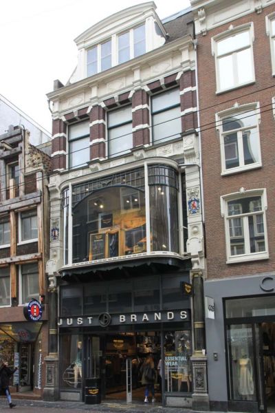Leidsestraat 24 (&copy; Walther Schoonenberg)