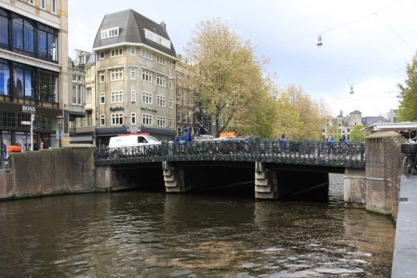 Brug 29: Koningssluis (&copy; Walther Schoonenberg)