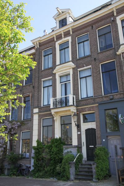 Amstel 177 (&copy; Walther Schoonenberg)