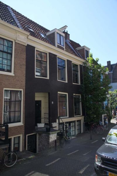 Eerste Weteringdwarsstraat 30 (&copy; Walther Schoonenberg)