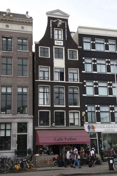 Prins Hendrikkade 121 (&copy; Walther Schoonenberg)