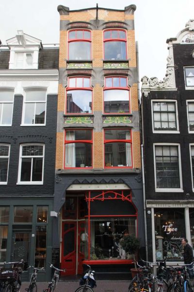 Haarlemmerdijk 43 (&copy; Walther Schoonenberg)