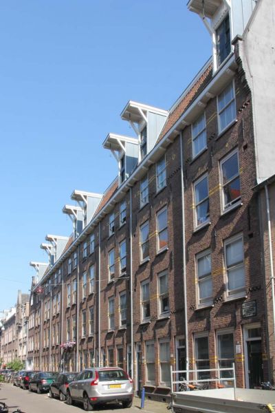 Goudsbloemstraat 125-139 (&copy; Walther Schoonenberg)