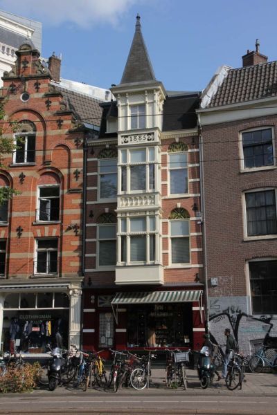 NZ Voorburgwal 351 (&copy; Walther Schoonenberg)