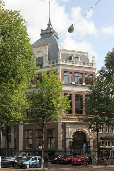 NZ Voorburgwal 323-335 (&copy; Walther Schoonenberg)