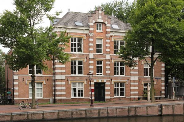 Nieuwe Keizersgracht 9-13 (&copy; Walther Schoonenberg)