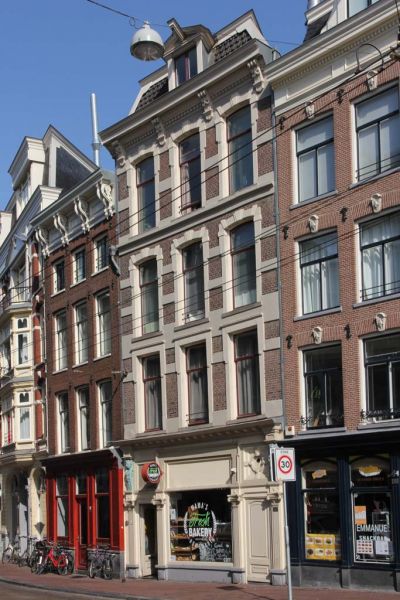 Amstelstraat 45 (&copy; Walther Schoonenberg)