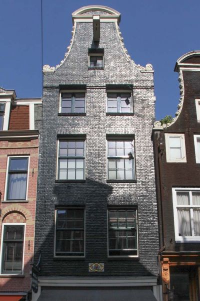 Nieuwe Spiegelstraat 68 (&copy; Walther Schoonenberg)