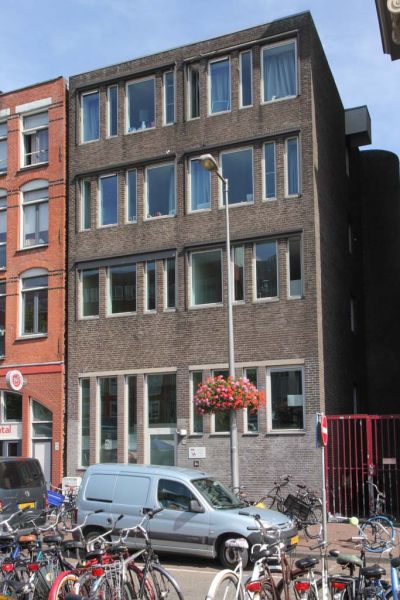 Waterlooplein 205 (&copy; Walther Schoonenberg)