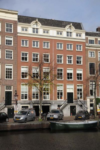 Keizersgracht 685-689 (&copy; Walther Schoonenberg)