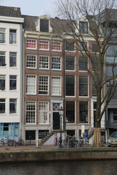 Nieuwe Herengracht 111 en 113 (&copy; Walther Schoonenberg)