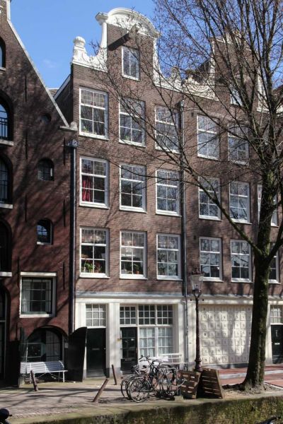 Recht Boomssloot 39 (&copy; Walther Schoonenberg)