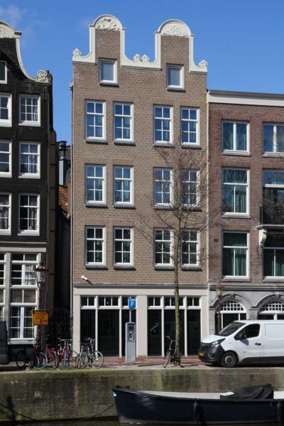 Geldersekade 34-36 (&copy; Walther Schoonenberg)