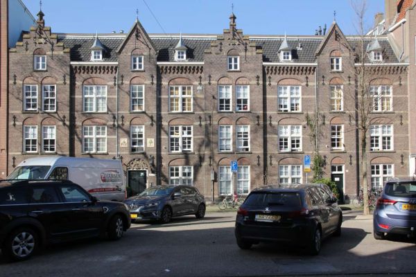 Lindenhofje (&copy; Walther Schoonenberg)