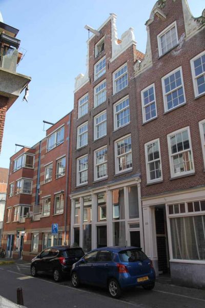 Anjeliersstraat 19 (&copy; Walther Schoonenberg)