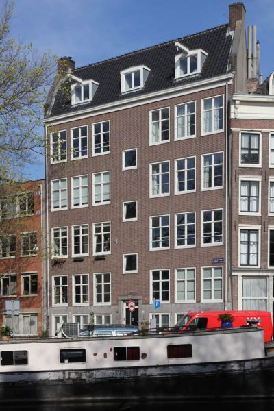 Egelantiersstraat 2-4 (&copy; Walther Schoonenberg)